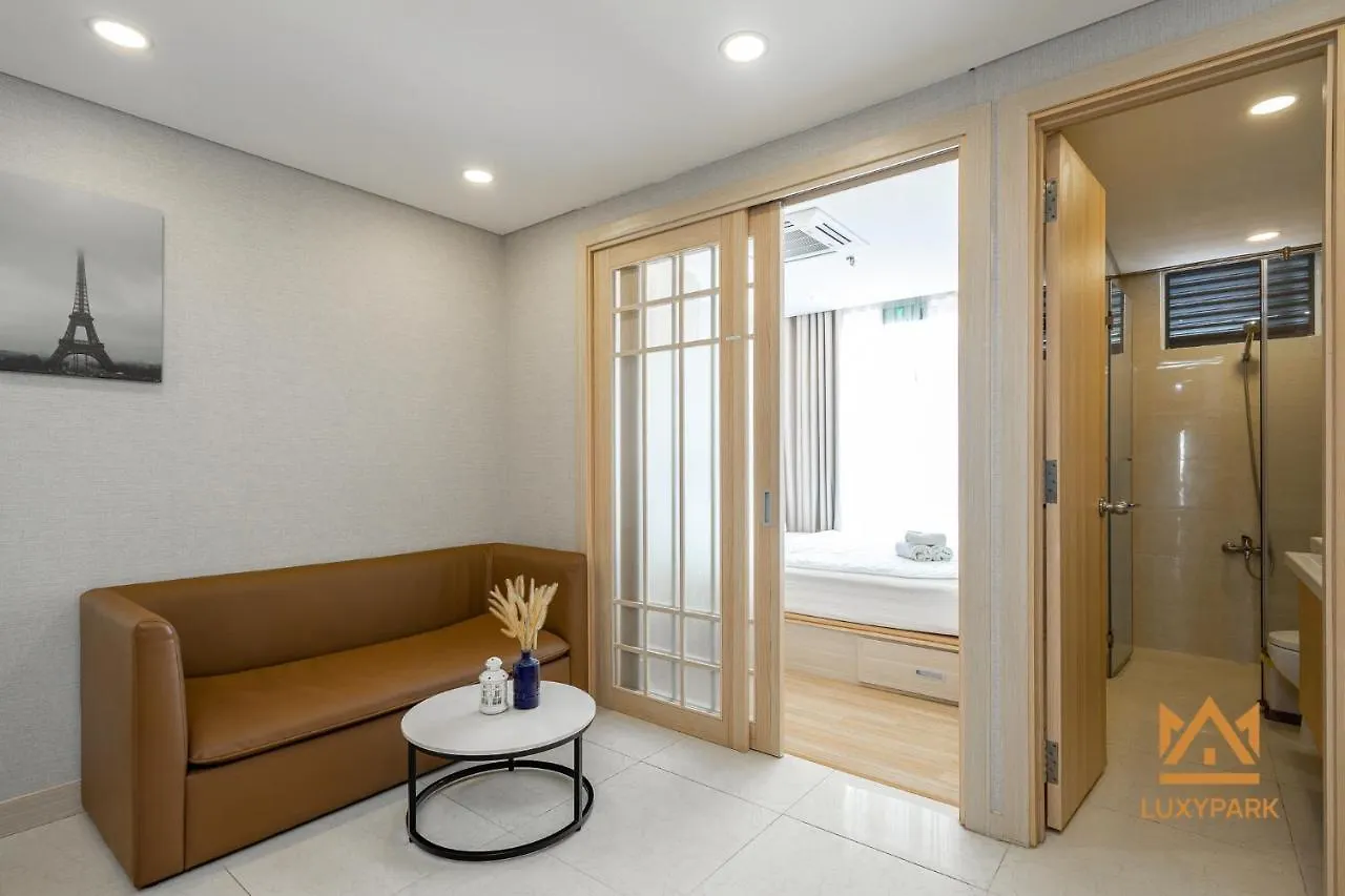 Aparthotel Luxy Park Hotel & Apartments-City Centre Ho Chi Minh City